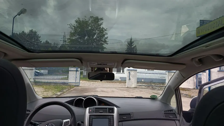 TOYOTA Verso -