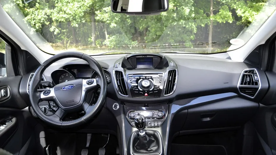 FORD Kuga -
