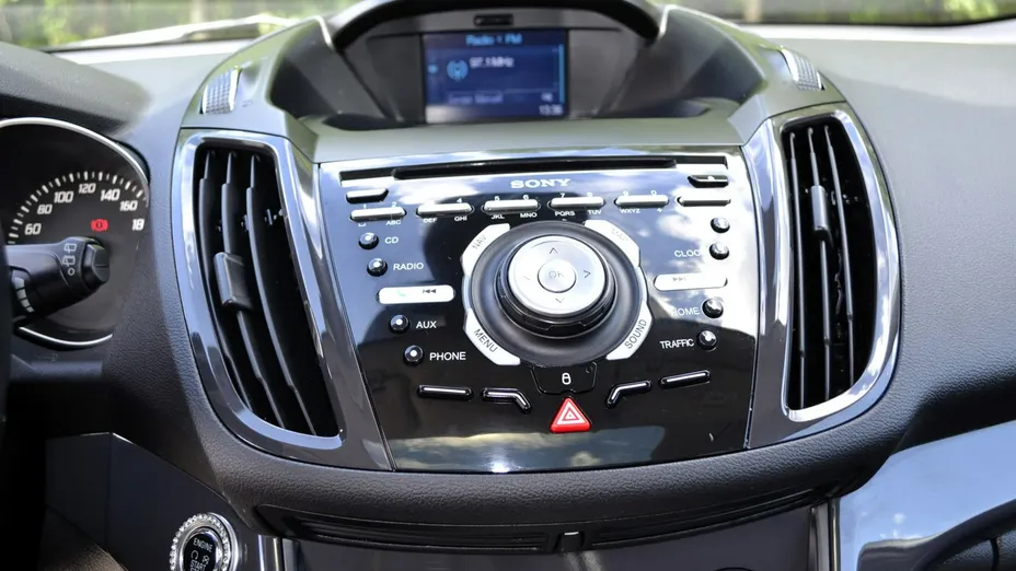 FORD Kuga -