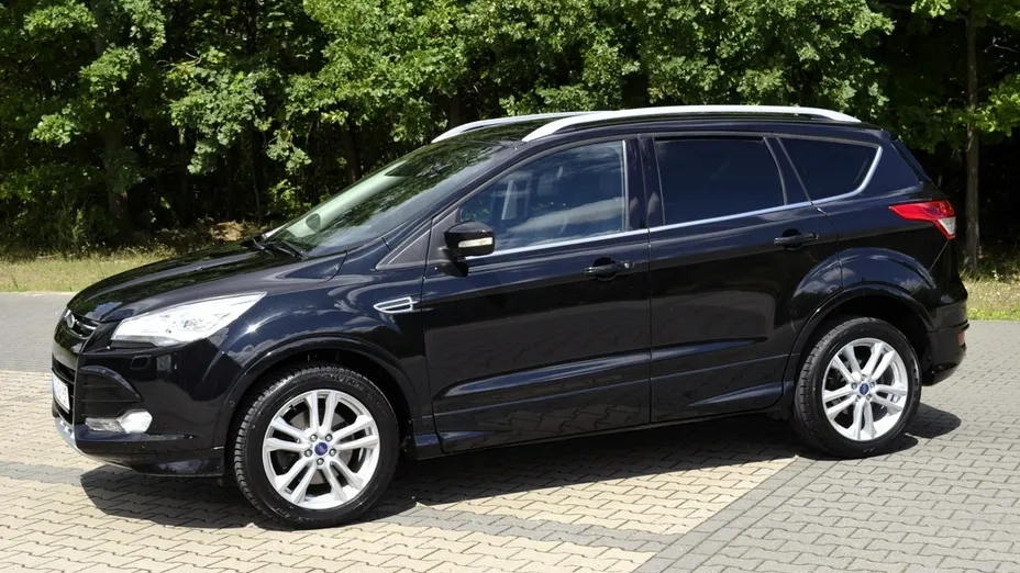 FORD Kuga -
