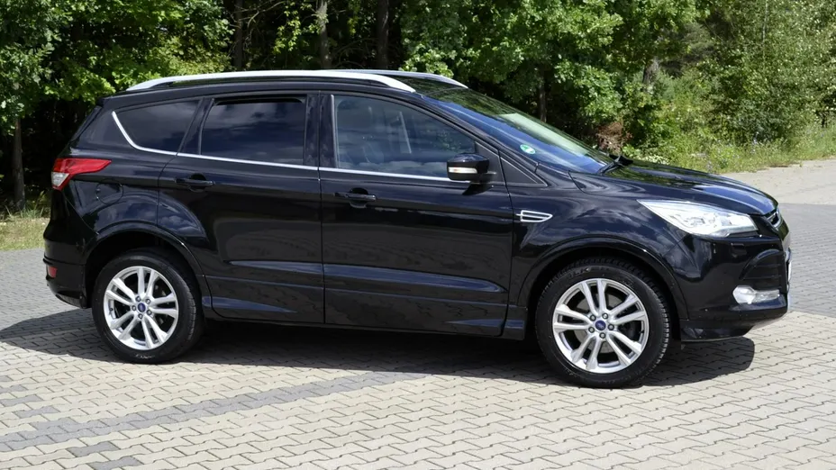 FORD Kuga -