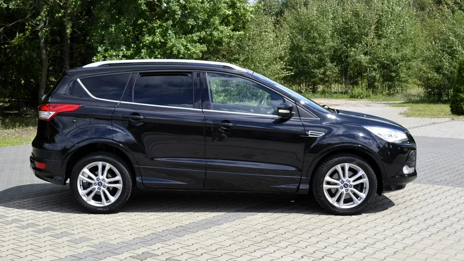 FORD Kuga -