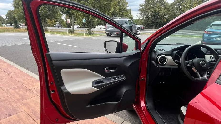 NISSAN Micra -