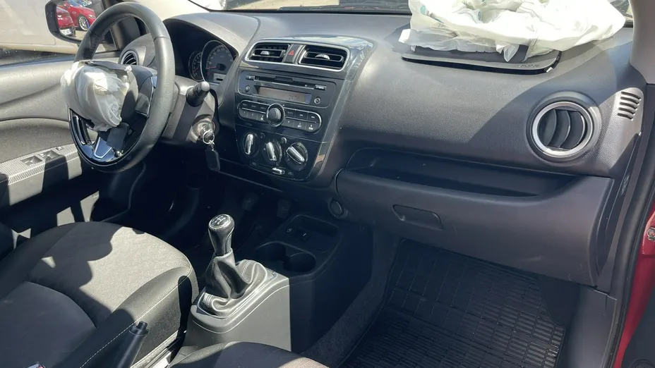 MITSUBISHI Space Star -
