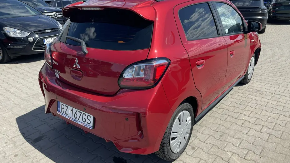 MITSUBISHI Space Star -