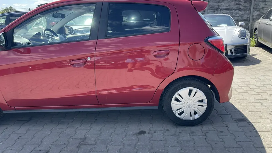MITSUBISHI Space Star -