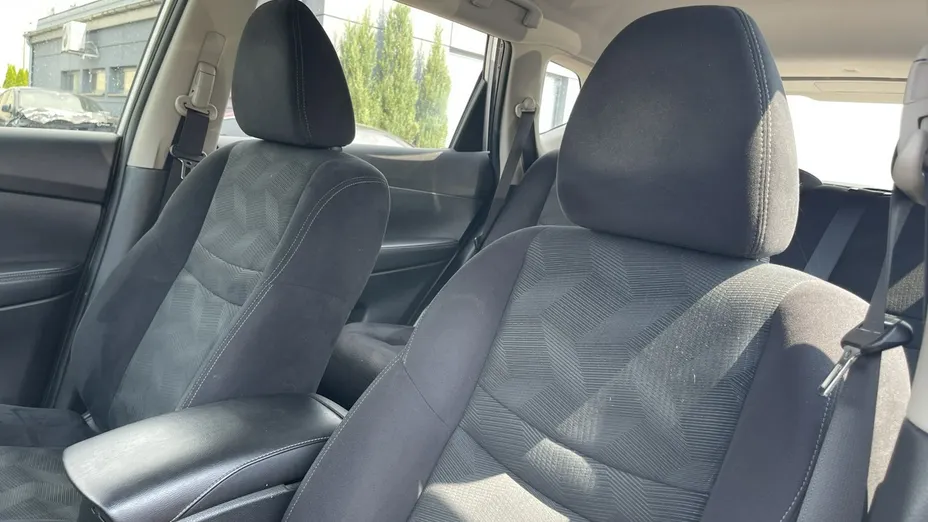 NISSAN X-Trail -