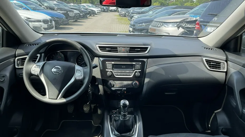 NISSAN X-Trail -