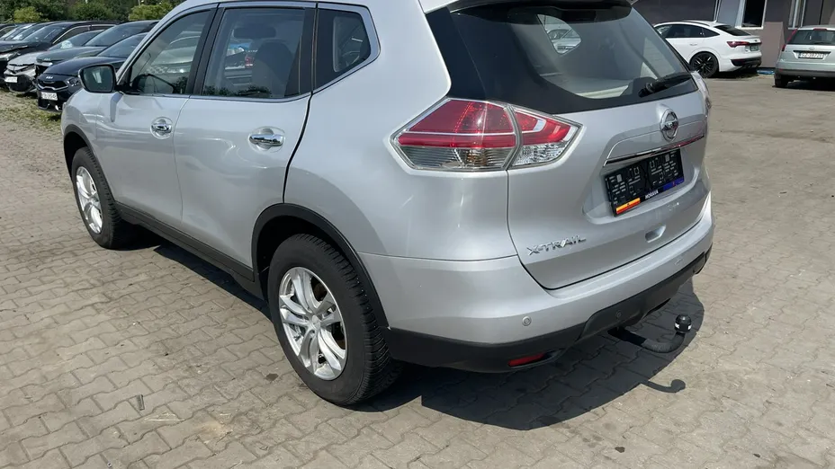 NISSAN X-Trail -