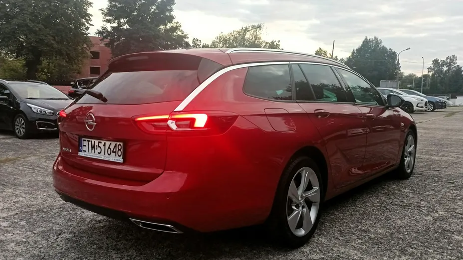 OPEL Insignia -