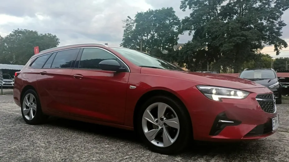 OPEL Insignia -