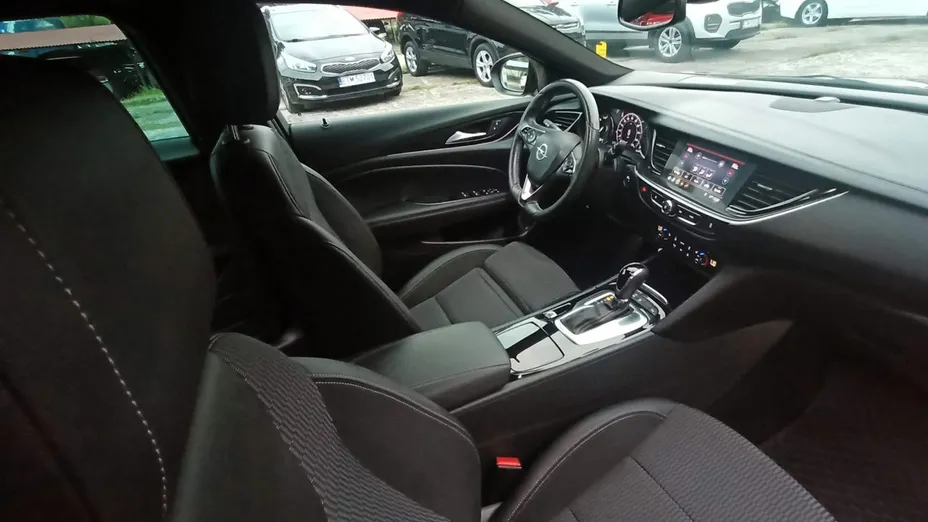 OPEL Insignia -