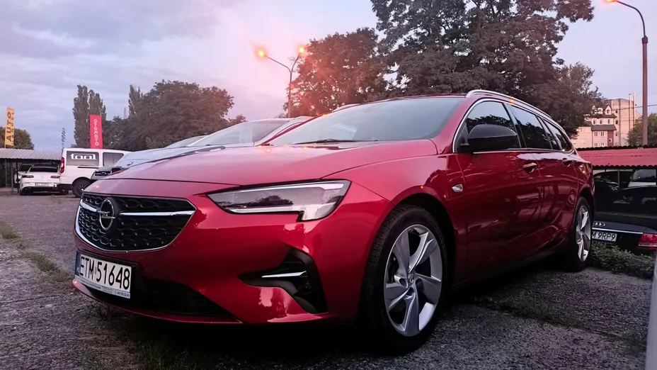 OPEL Insignia -