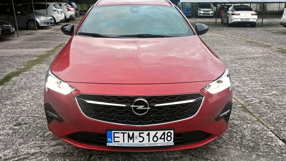 OPEL Insignia -