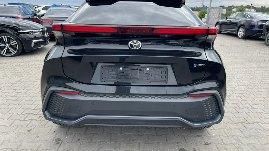 TOYOTA C-HR -
