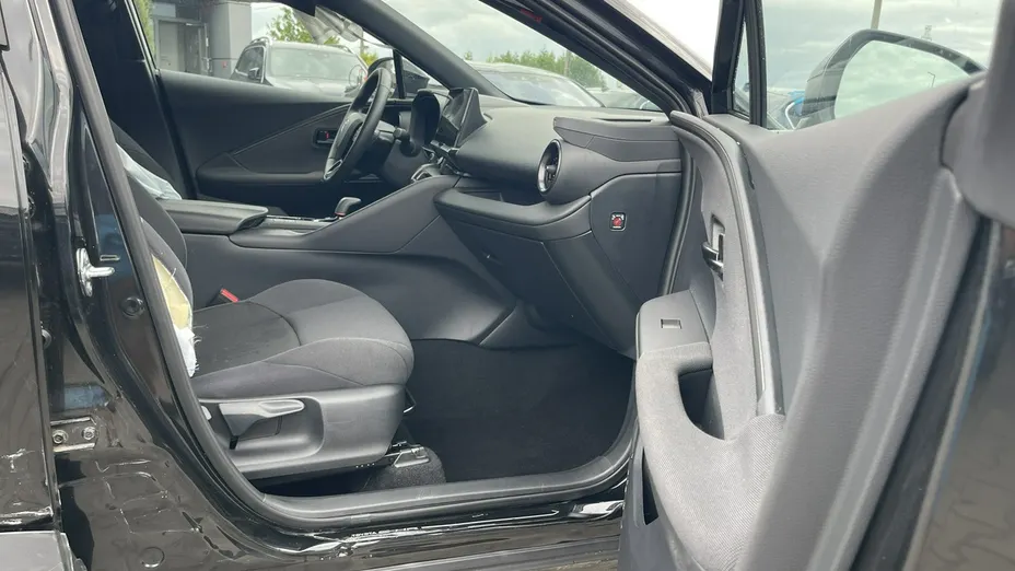 TOYOTA C-HR -