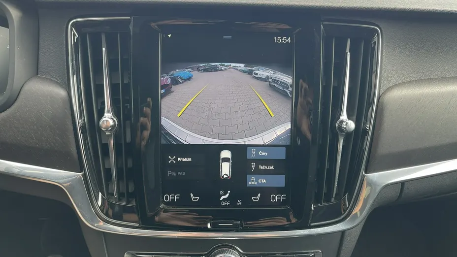 VOLVO V90 -