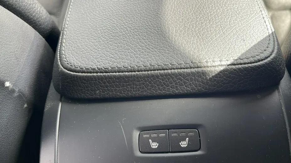 VOLVO V90 -