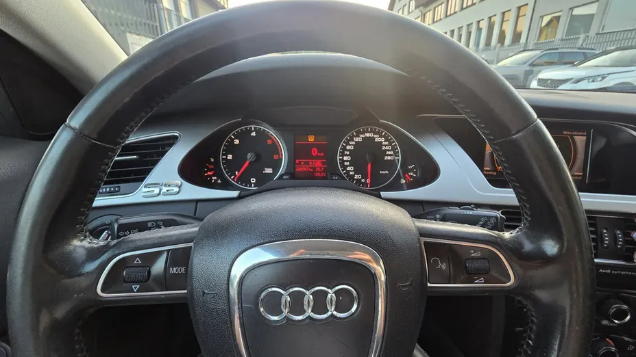 AUDI A4 Avant -
