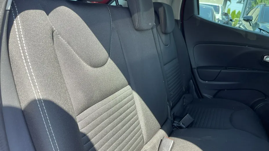RENAULT Clio -
