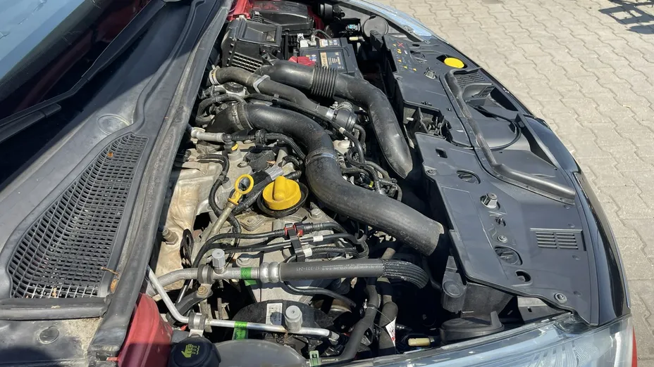 RENAULT Clio -