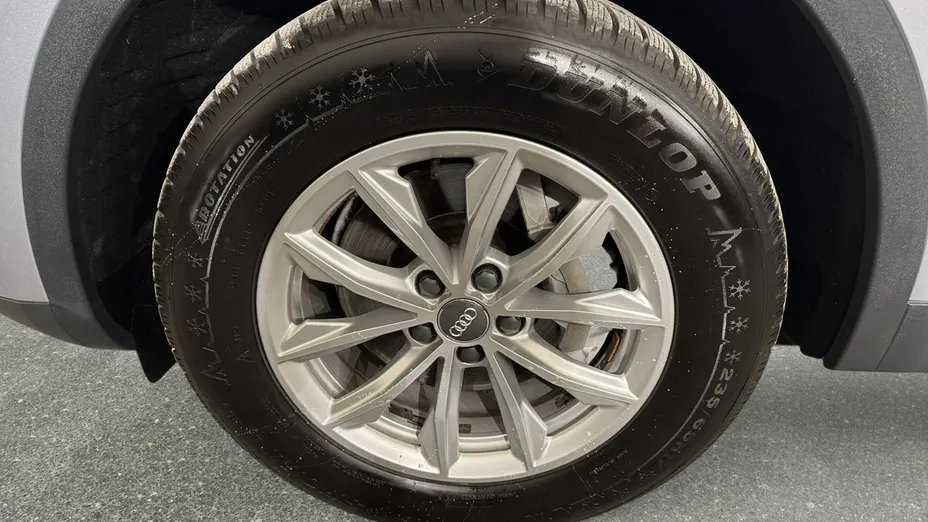 AUDI Q5 -