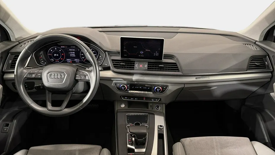 AUDI Q5 -