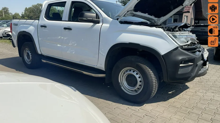 VOLKSWAGEN Amarok -