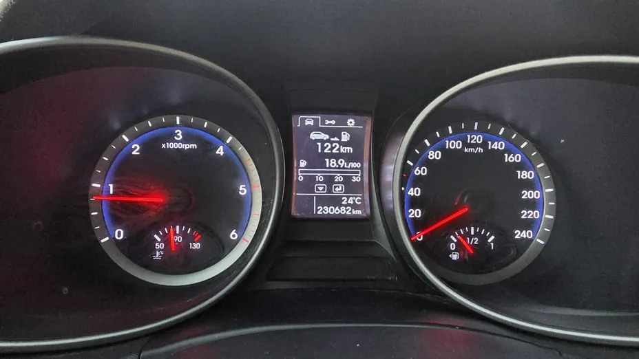 HYUNDAI Santa Fe -