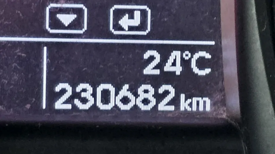 HYUNDAI Santa Fe -