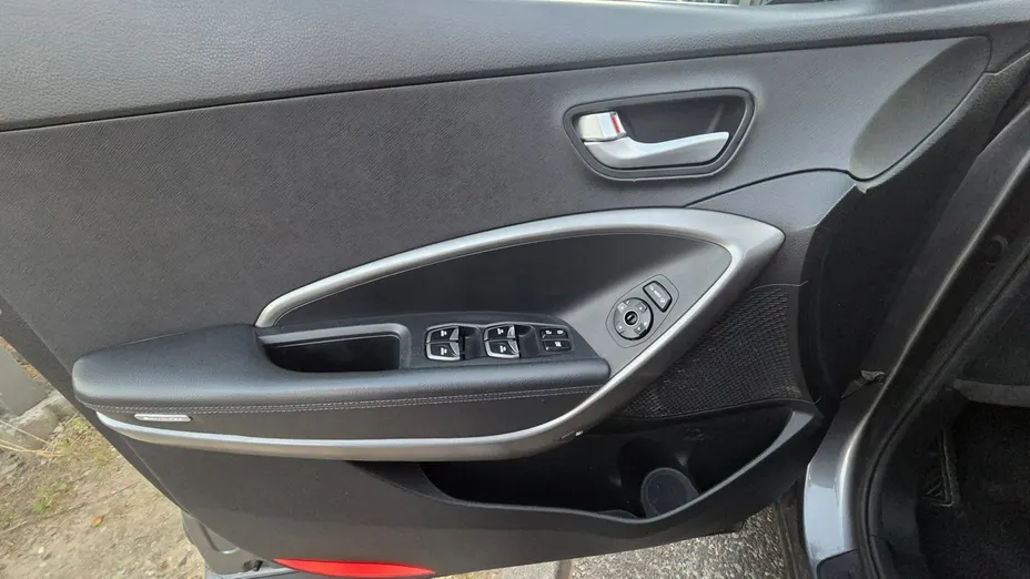 HYUNDAI Santa Fe -