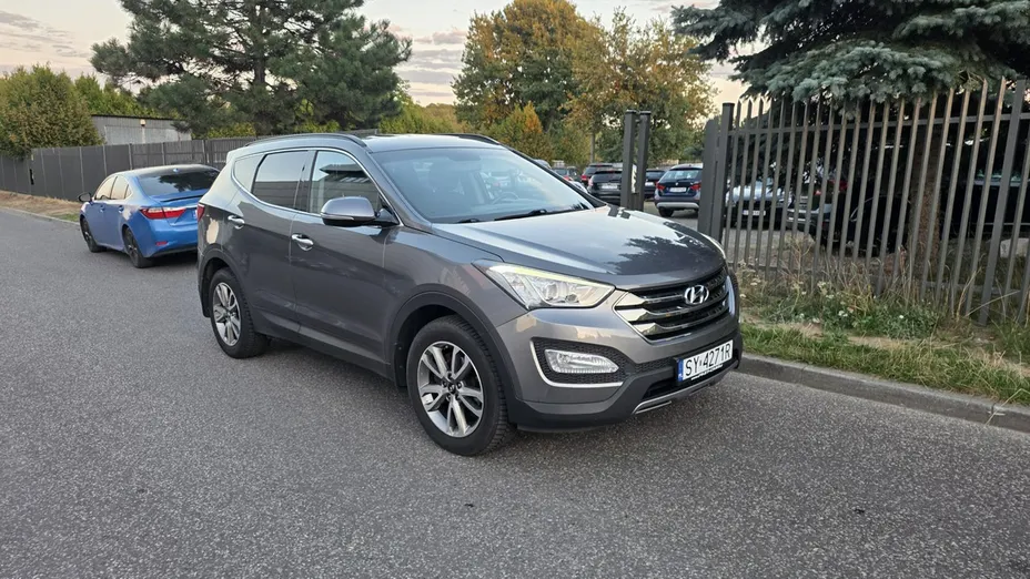 HYUNDAI Santa Fe -