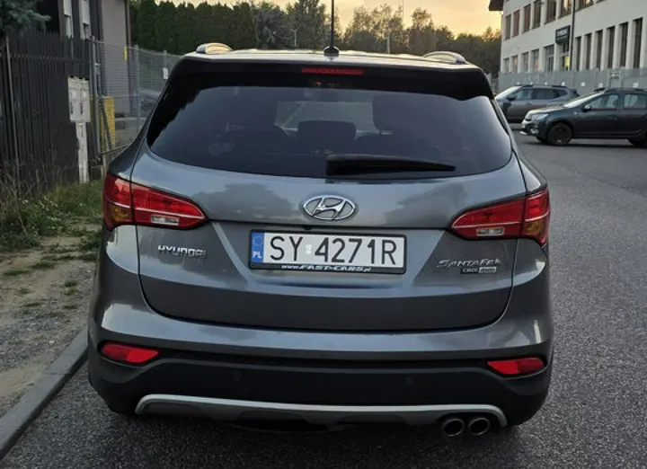 HYUNDAI Santa Fe -