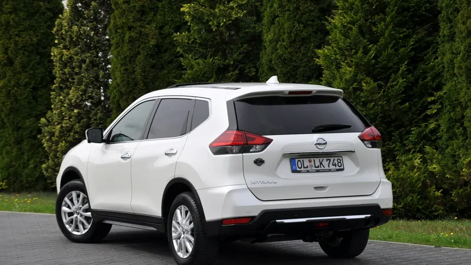 NISSAN X-Trail -