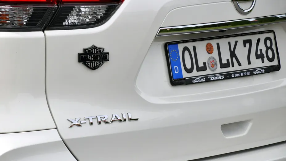 NISSAN X-Trail -