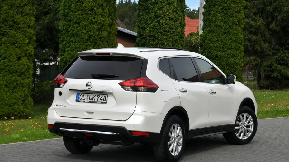 NISSAN X-Trail -