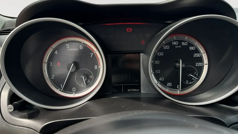 SUZUKI Swift -