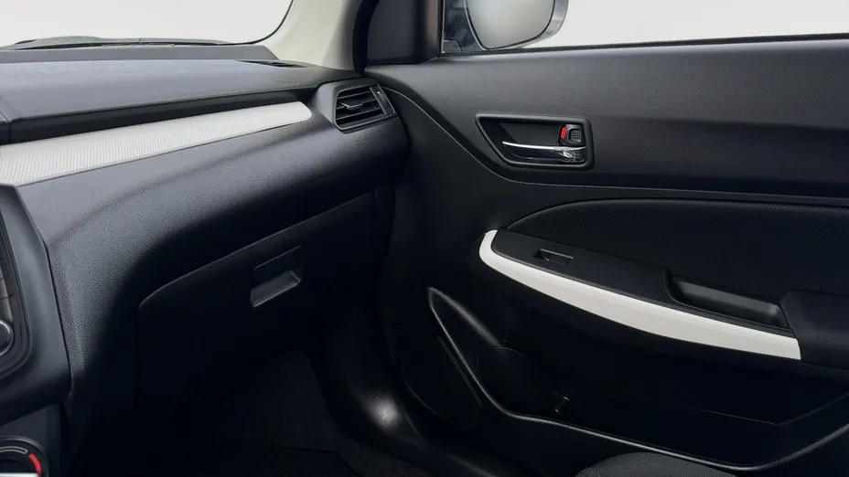 SUZUKI Swift -