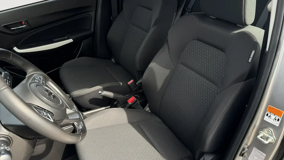 SUZUKI Swift -