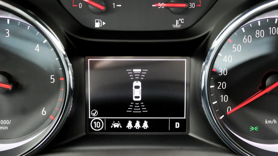 OPEL Insignia -