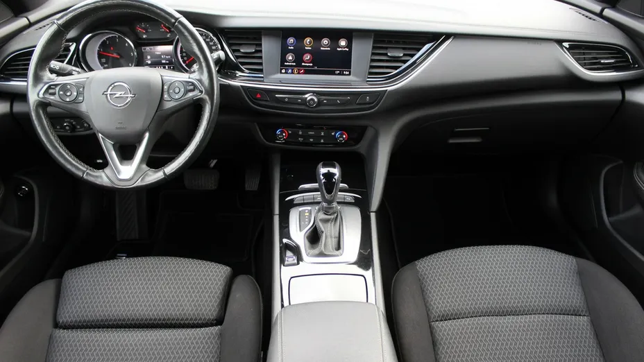 OPEL Insignia -