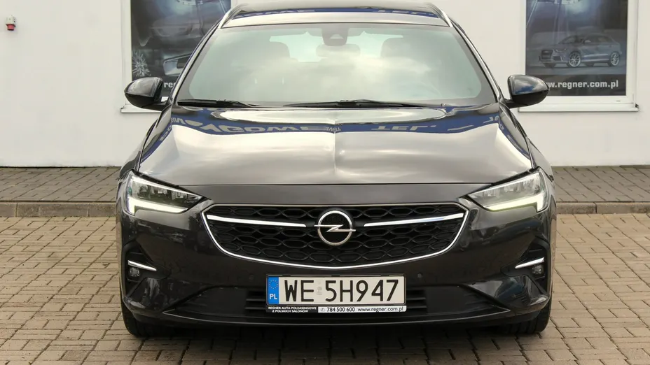 OPEL Insignia -