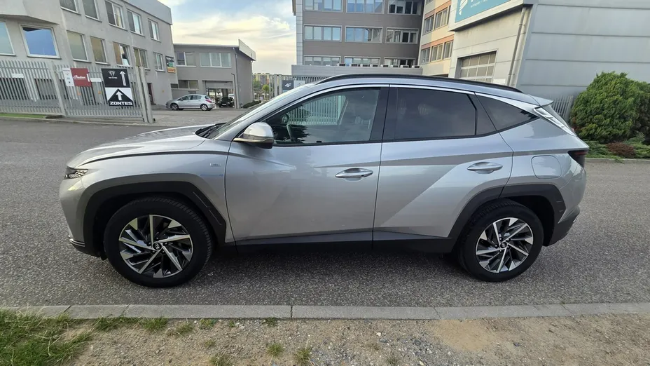 HYUNDAI Tucson -
