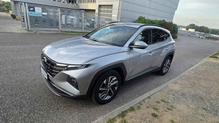 HYUNDAI Tucson -