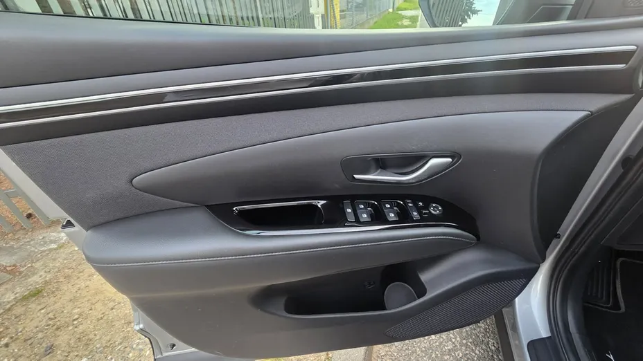 HYUNDAI Tucson -