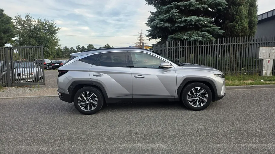 HYUNDAI Tucson -