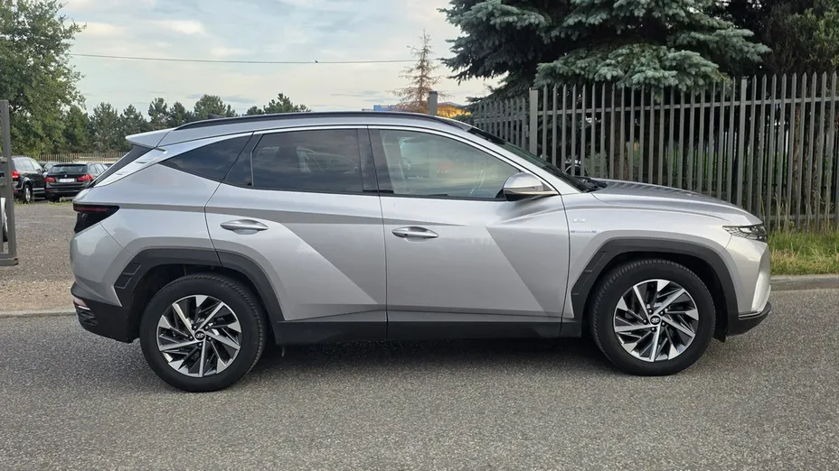 HYUNDAI Tucson -