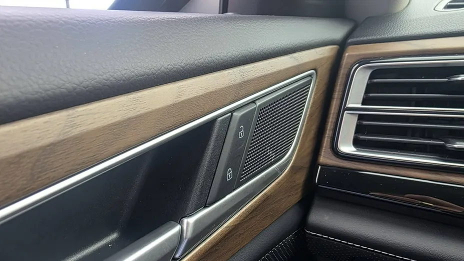 VOLKSWAGEN Atlas -