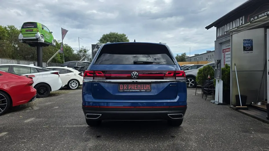 VOLKSWAGEN Atlas -