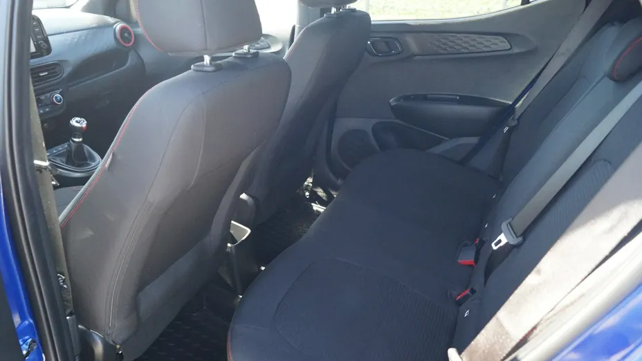 HYUNDAI i10 -
